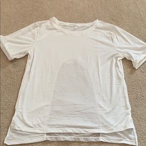 High-low athletic Tee